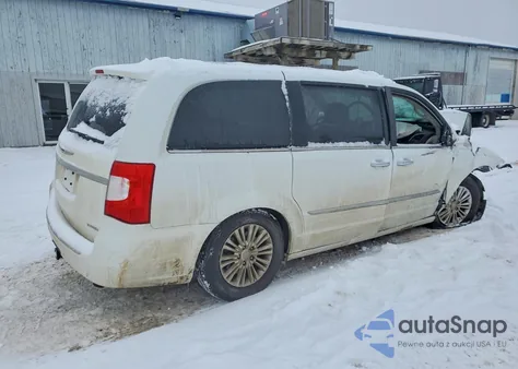 2015 Chrysler Town & Country Limited Platinum from USA, damaged, VIN 2C4RC1GG8FR618057